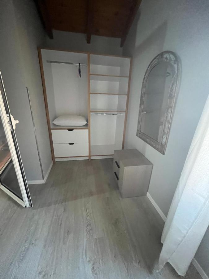 Villa Yseni Orikum Eksteriør billede
