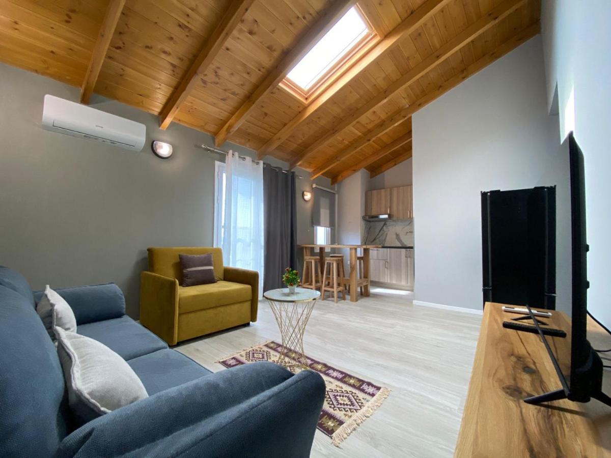 Villa Yseni Orikum Eksteriør billede