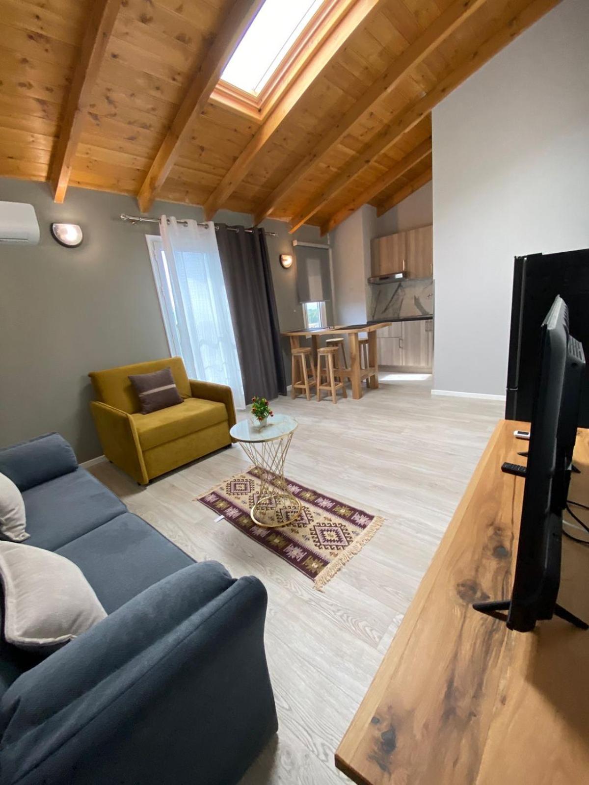Villa Yseni Orikum Eksteriør billede